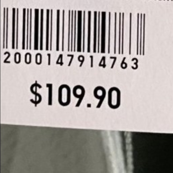 Uniqlo coat! - Picture 2 of 3